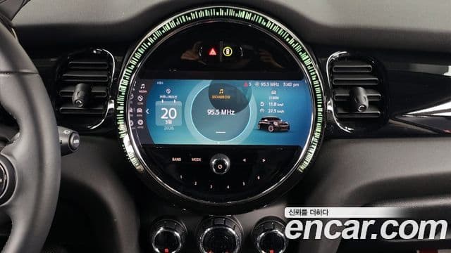 Mini Cooper 3세대, 2023 14