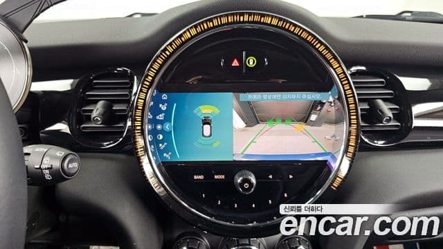 Mini Cooper 3세대, 2023 15