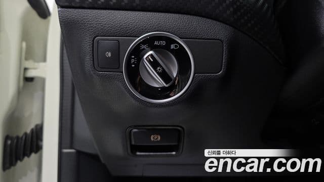 Mercedes-Benz A-класс W176 A45 AMG 4MATIC, 2018 13