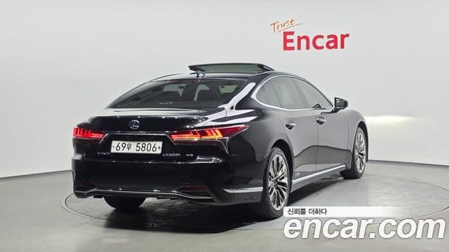 Lexus LS500h 5세대 3.5 Platinum AWD, 2018 2