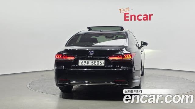 Lexus LS500h 5세대 3.5 Platinum AWD, 2018 4