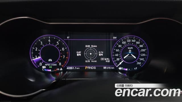 Ford Mustang купе, 2022 8