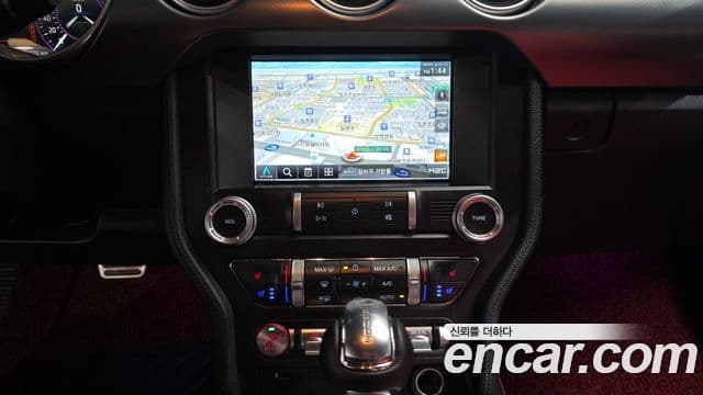 Ford Mustang купе, 2022 14