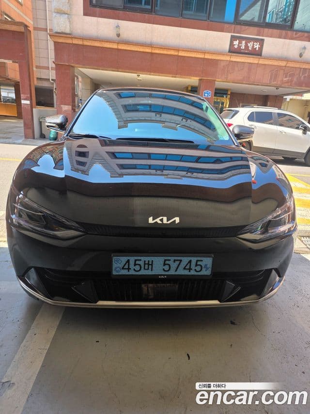 Kia EV6 Earth, 2022 1