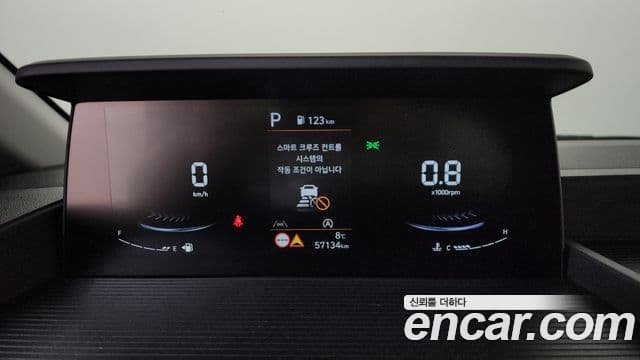 Hyundai Staria Modern, 2025 8