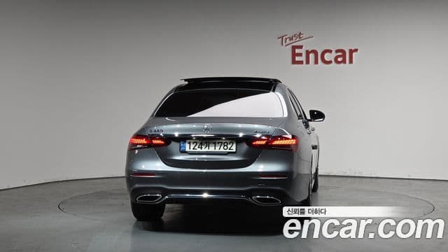 Mercedes-Benz E-класс W213 AMG Line, 2021 4