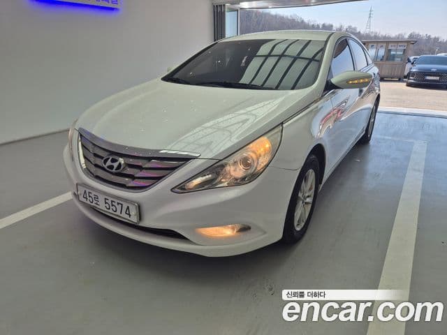 Hyundai YF Sonata LPI top, 2011 1