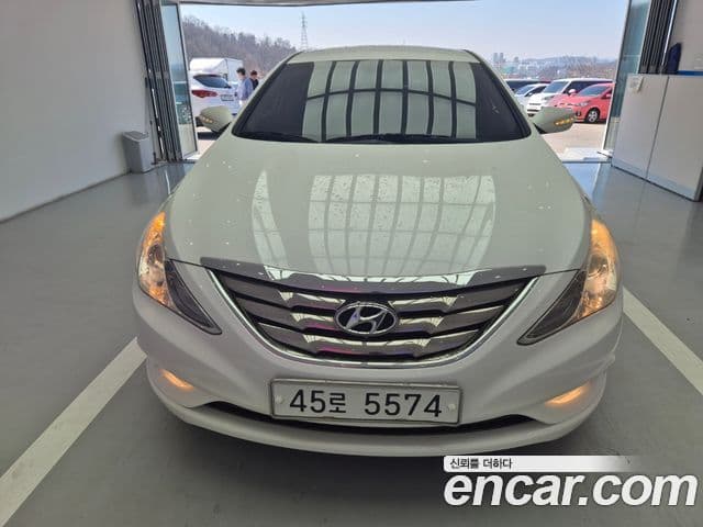 Hyundai YF Sonata LPI top, 2011 2