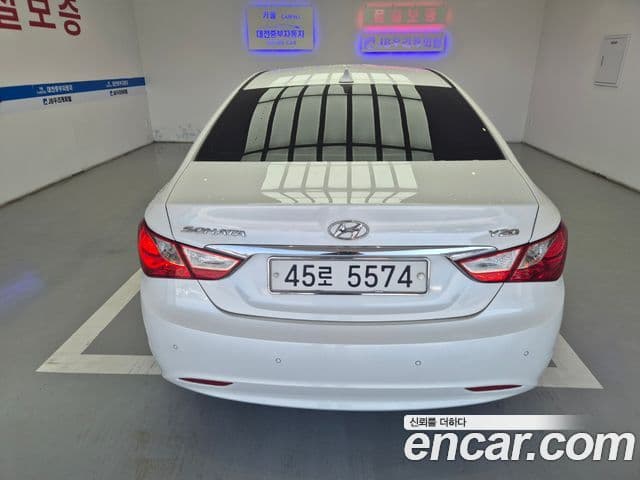 Hyundai YF Sonata LPI top, 2011 4