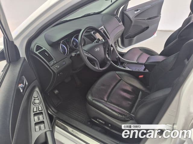 Hyundai YF Sonata LPI top, 2011 8