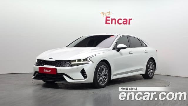 Kia K5 гибрид 3세대 Signature, 2021 1