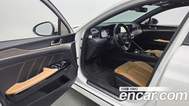 Kia K5 гибрид 3세대 Signature, 2021 10
