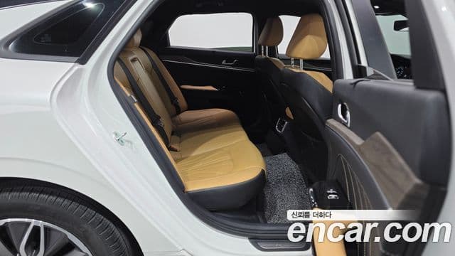 Kia K5 гибрид 3세대 Signature, 2021 12