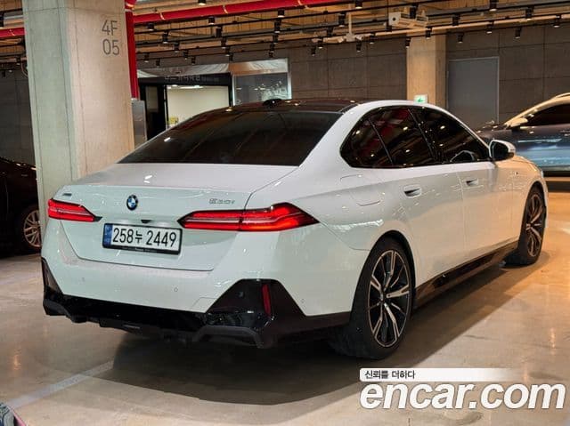 BMW 5시리즈 (G60) 530i xDrive M Sport, 2024 4