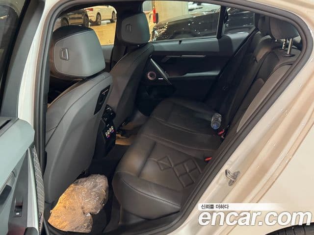 BMW 5시리즈 (G60) 530i xDrive M Sport, 2024 9