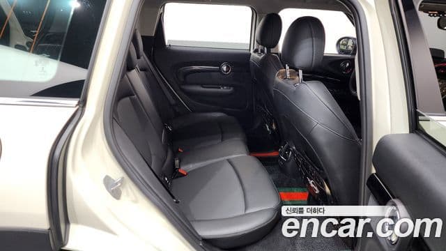 Mini Cooper 클럽맨 2세대, 2020 12