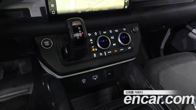 Land Rover Defender (L663) 130 D300 X-Dynamic HSE, 2024 9