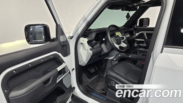 Land Rover Defender (L663) 130 D300 X-Dynamic HSE, 2024 10