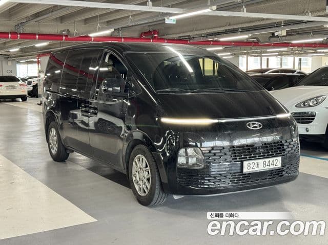 Hyundai Staria Modern, 2022 все фото