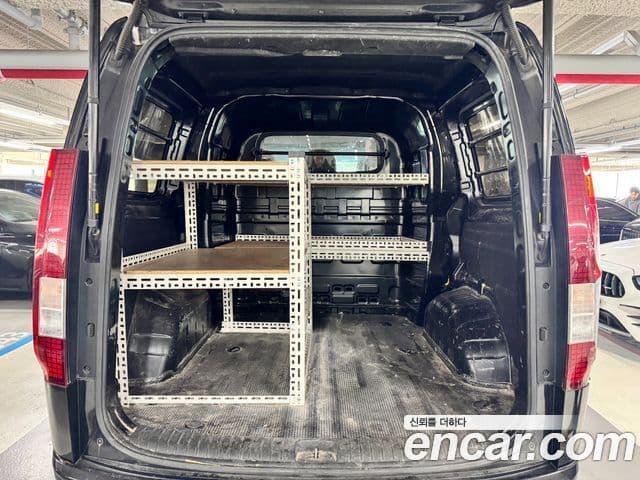 Hyundai Staria Modern, 2022 18