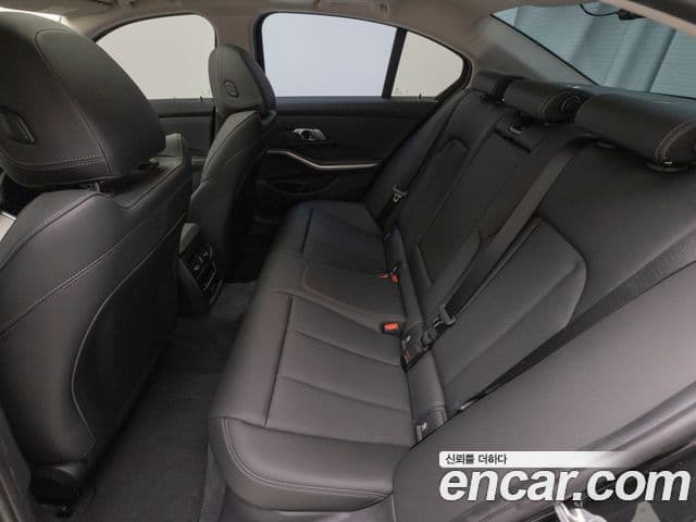 BMW 3시리즈 (G20), 2025 18
