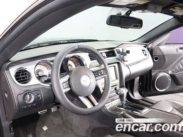 Ford Mustang купе, 2011 7