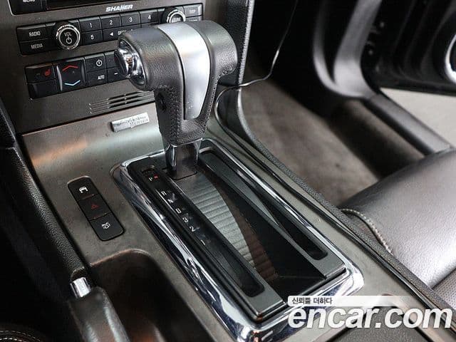 Ford Mustang купе, 2011 16