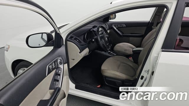 Kia Forte 1.6 CVVT W에디션, 2010 10