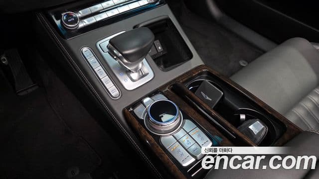 Genesis G90 Premium Luxury, 2019 9