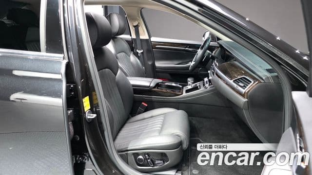 Genesis G90 Premium Luxury, 2019 10