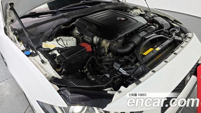 Jaguar XE 20d Prestige AWD, 2017 6