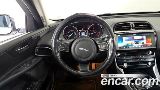 Jaguar XE 20d Prestige AWD, 2017 13