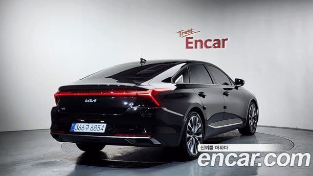 Kia K8 Signature, 2022 2