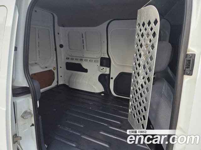 Ford 트랜짓 커넥트 1세대, 2011 17