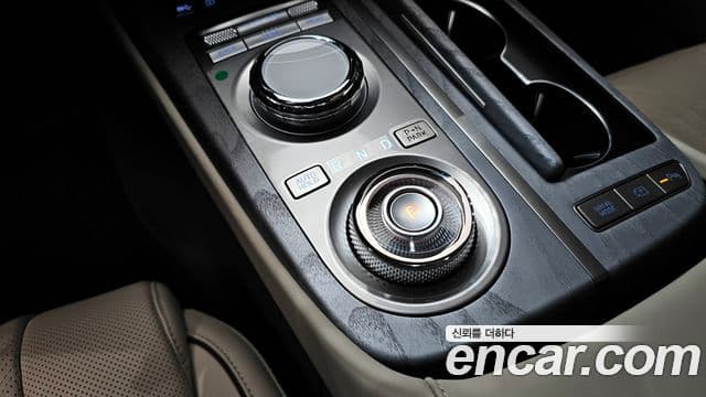 Genesis G80 (RG3) бензин 3.5 турбо AWD, 2024 9