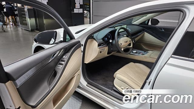 Genesis G80 (RG3) бензин 3.5 турбо AWD, 2024 10