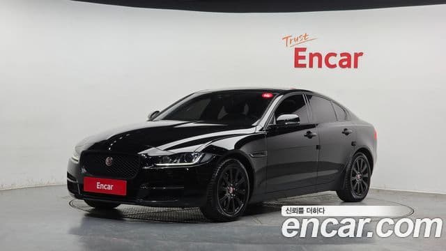 Jaguar XE Prestige, 2018 1