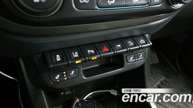 Chevrolet(GM대우) real New 콜로라도 3.6 Z71-X Midnight 4WD, 2021 17