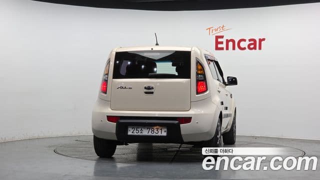 Kia Soul Safety, 2011 4
