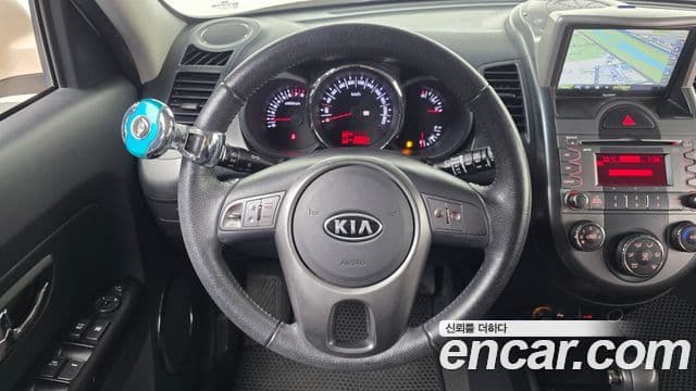 Kia Soul Safety, 2011 13