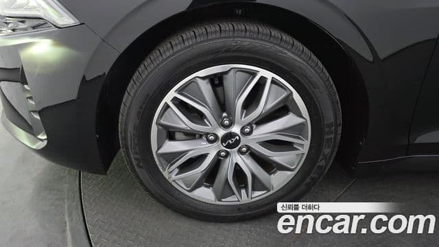 Kia K5 гибрид 3세대 Noblesse, 2023 все фото