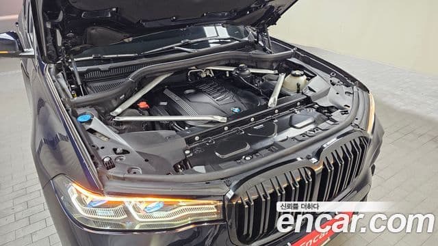 BMW X7 (G07) xDrive 40i M Sport 6인승, 2022 6