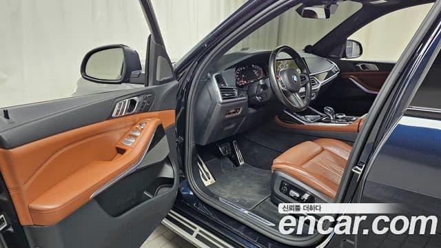 BMW X7 (G07) xDrive 40i M Sport 6인승, 2022 10