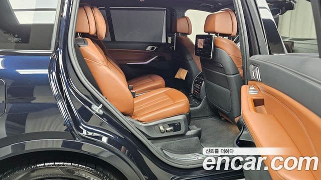 BMW X7 (G07) xDrive 40i M Sport 6인승, 2022 12