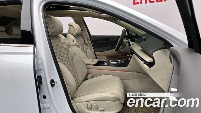 Genesis G80 (RG3) бензин 2.5 турбо AWD, 2025 10