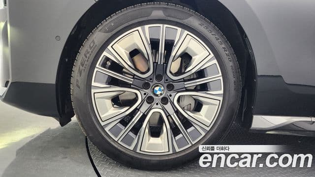 BMW 7시리즈 (G70) 740i sDrive Design Pure Excellence, 2023 все фото