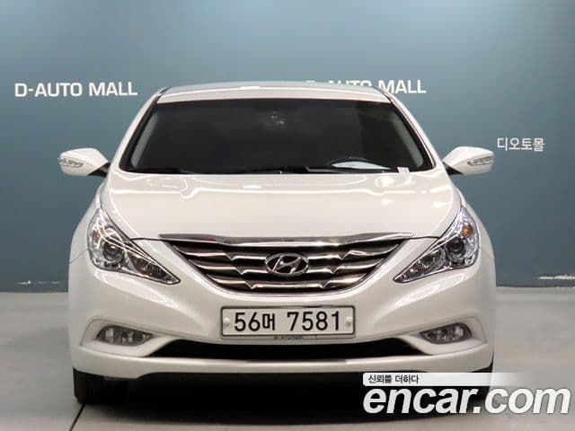 Hyundai YF Sonata чёрный, 2011 2