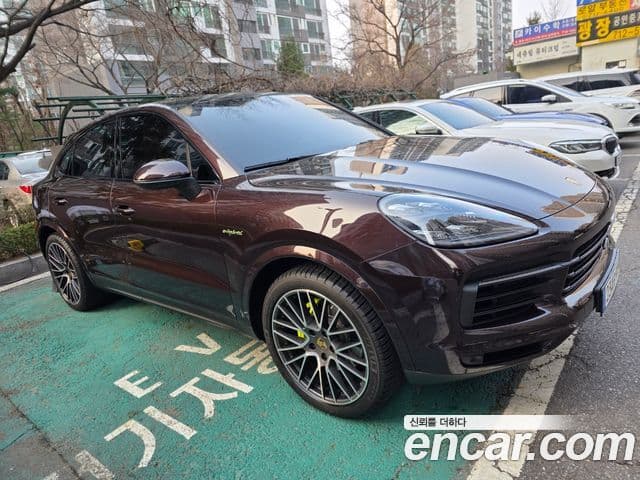 Porsche Cayenne (PO536) 3.0 E-гибрид купе, 2021 1