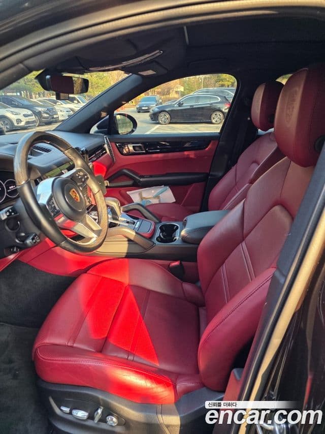 Porsche Cayenne (PO536) 3.0 E-гибрид купе, 2021 6