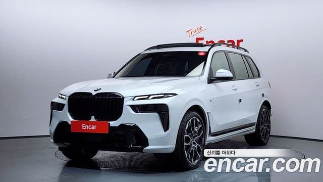 BMW X7 (G07) xDrive 40i M Sport 6인승, 2025 1